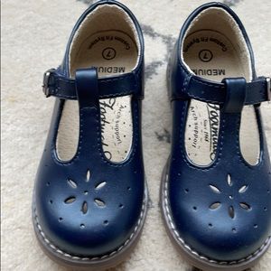 NEW NEVER WORN! Footmate navy blue shoes